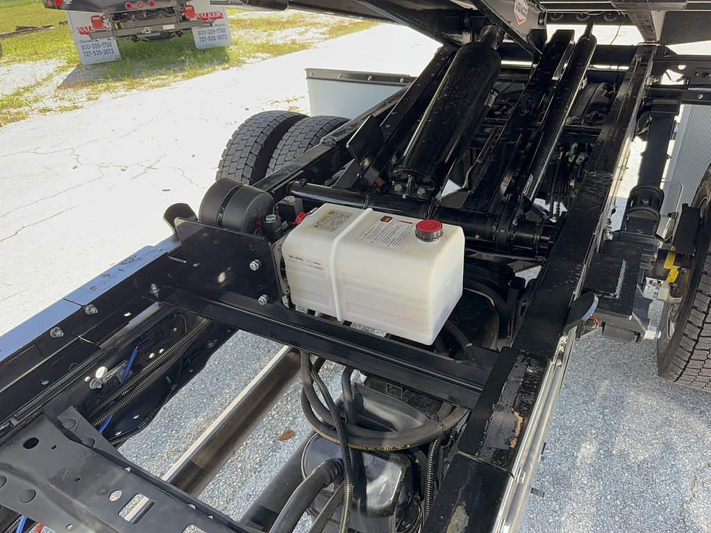 New 2026 Ford F550 4x4 Crew Cab image 14