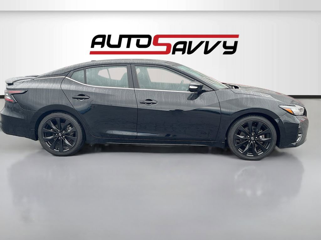 Used 2023 Nissan Maxima SR w/ Sport Mat Group image 8