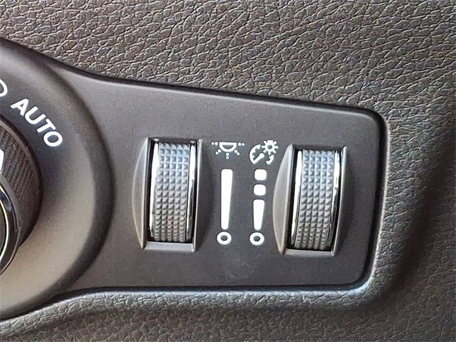 Used 2024 Jeep Compass Trailhawk w/ Trailhawk Convenience Group image 24