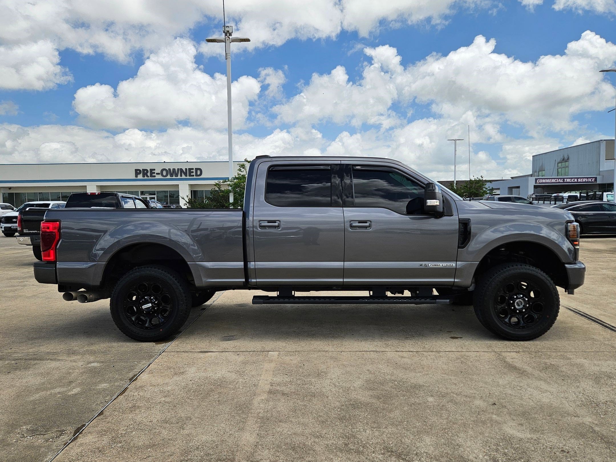 Used 2021 Ford F250 Lariat AWD/4WD image 2