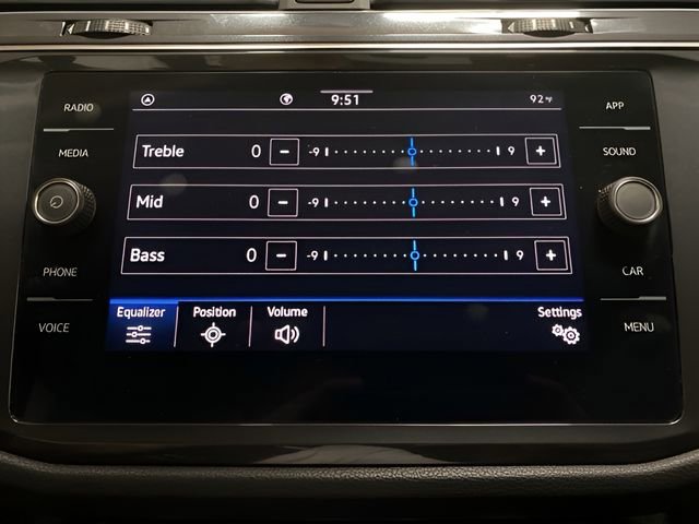 Used 2022 Volkswagen Tiguan SE FWD image 39