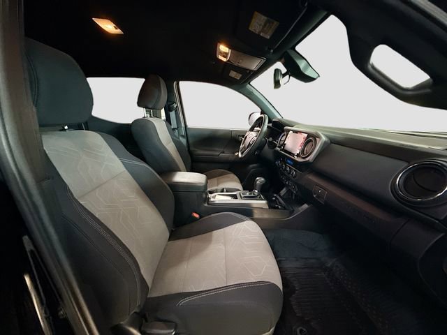 Used 2023 Toyota Tacoma TRD Sport w/ Advanced Technology Package image 27