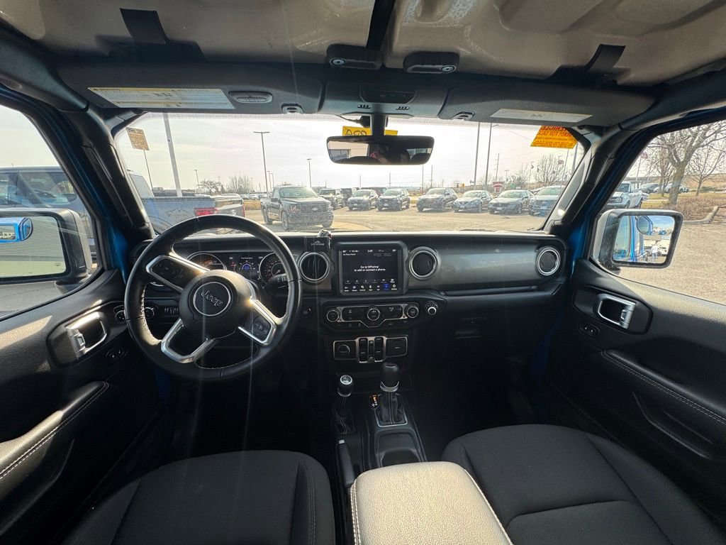 Used 2022 Jeep Gladiator Overland image 16