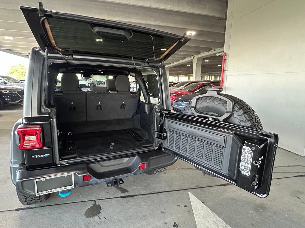 Used 2024 Jeep Wrangler Unlimited Rubicon 4xe AWD/4WD image 51
