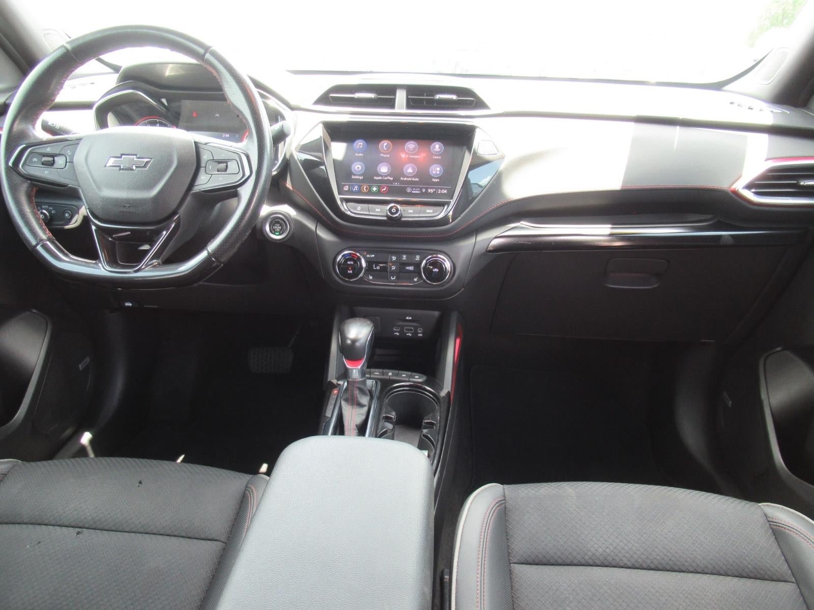 Used 2021 Chevrolet TrailBlazer RS w/ Technology Package FWD image 12