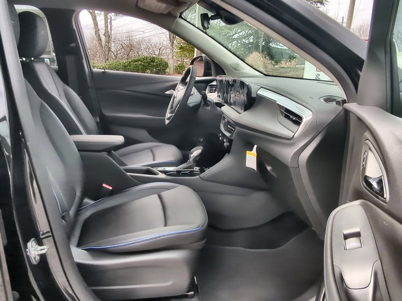 New 2026 Buick Encore GX Sport Touring w/ Comfort Package FWD image 25