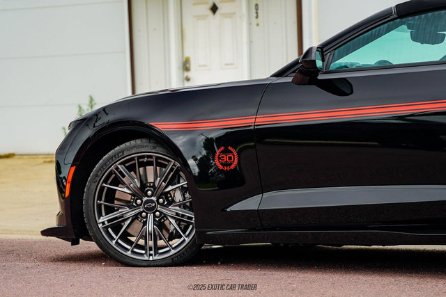 Used 2022 Chevrolet Camaro ZL1 RWD image 42