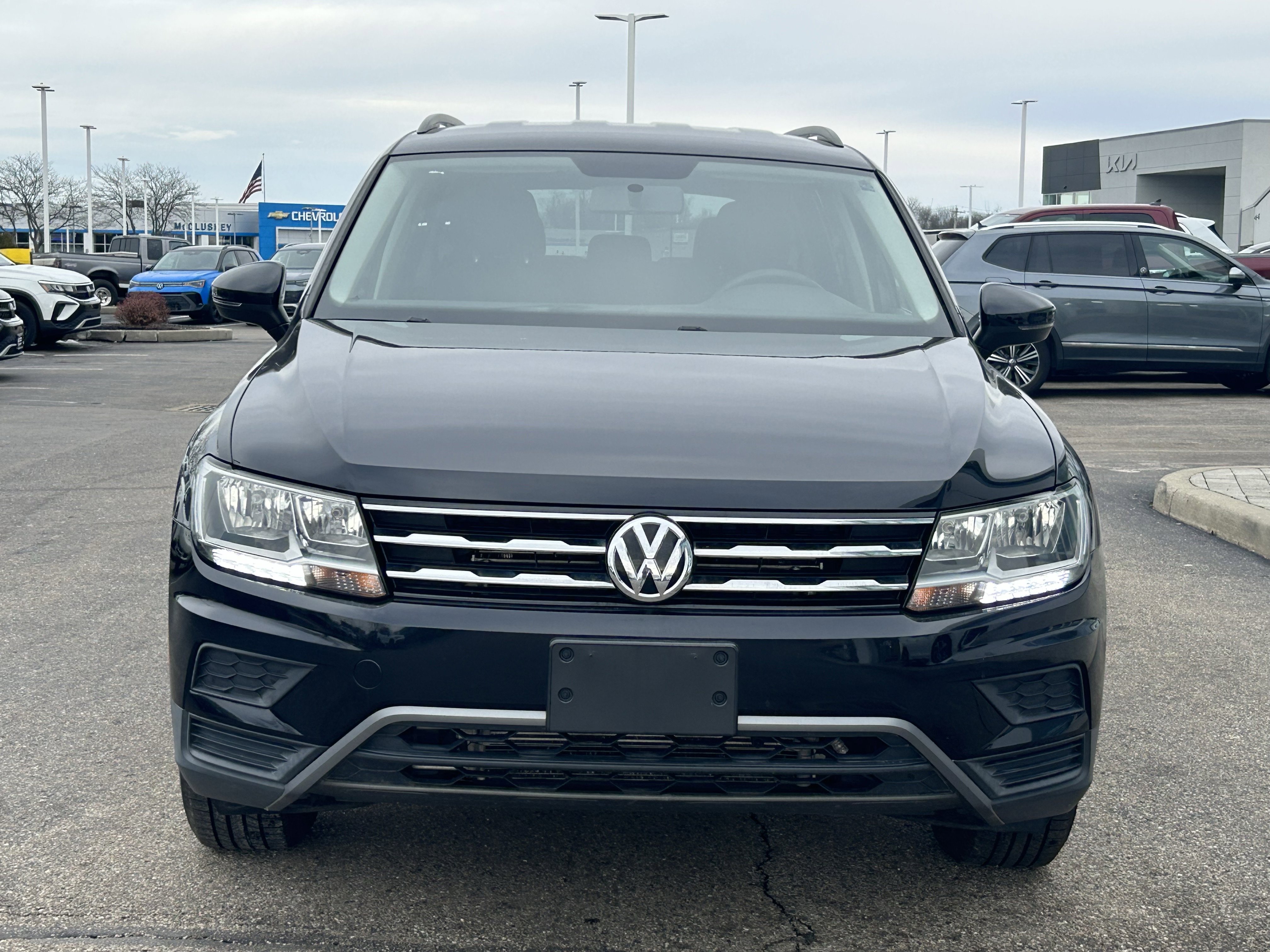 Used 2019 Volkswagen Tiguan S image 2