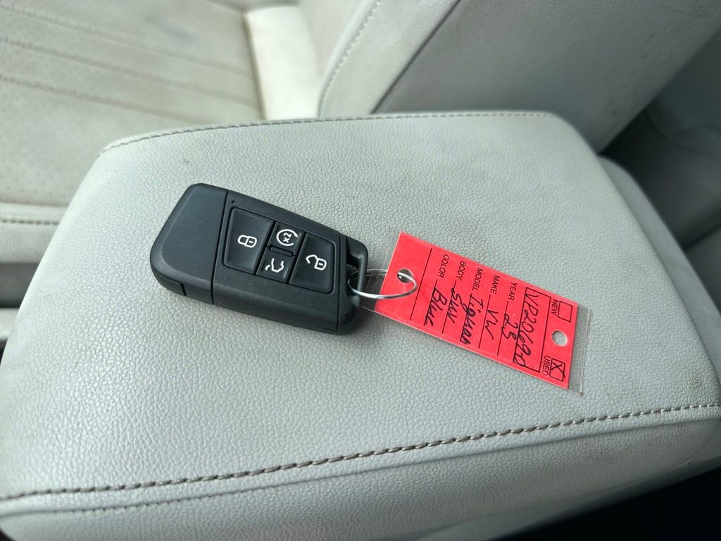 Used 2023 Volkswagen Tiguan SE image 16