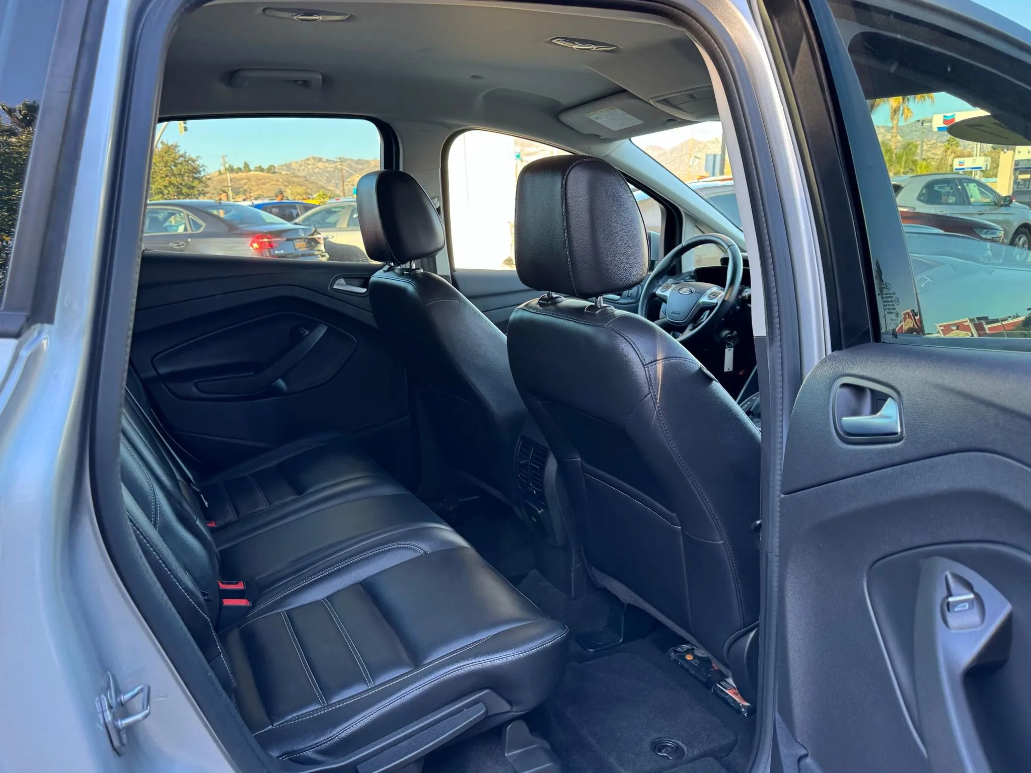 Used 2017 Ford C-MAX Energi SE w/ Equipment Group 402A image 26