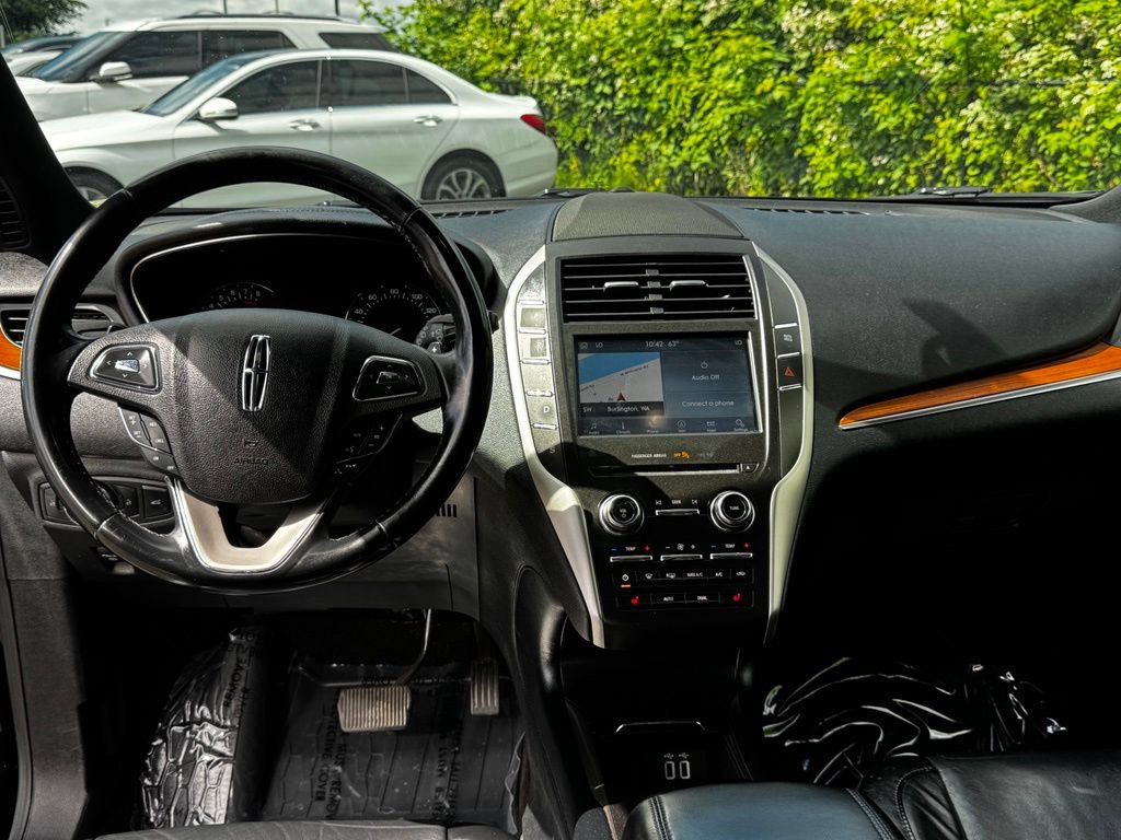 Used 2018 Lincoln MKC Select w/ Select Plus Package AWD/4WD image 11