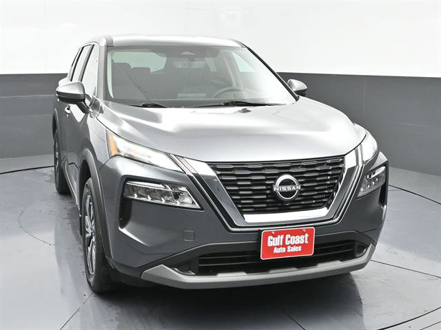 Used 2023 Nissan Rogue SV image 3
