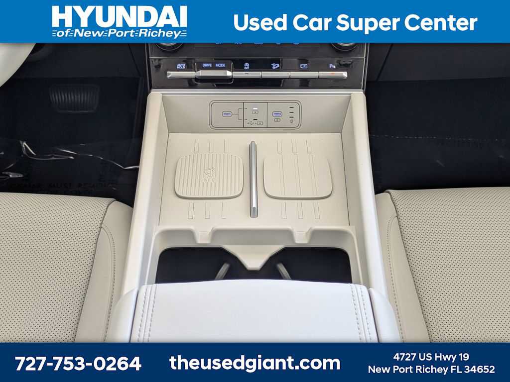Used 2026 Hyundai Santa Fe SEL w/ Tow & Go Package FWD image 25