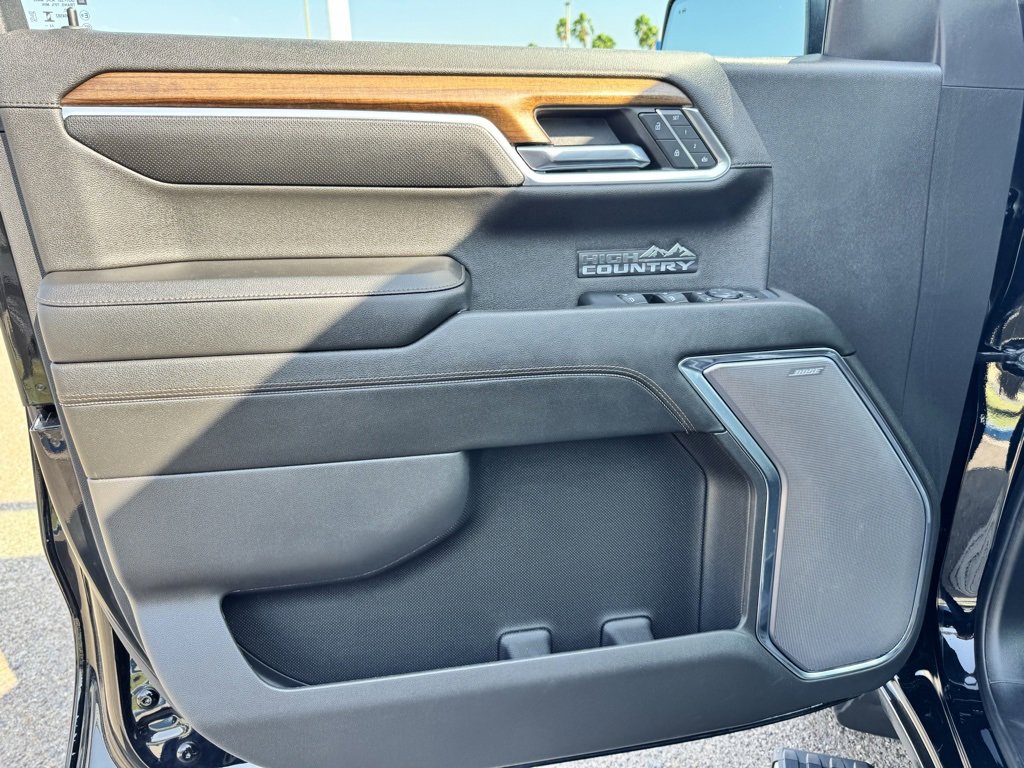 Used 2024 Chevrolet Silverado 1500 High Country w/ Technology Package image 13