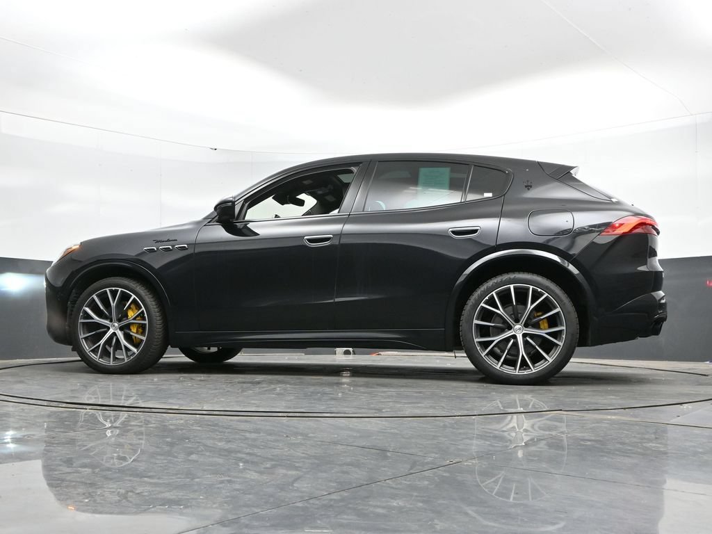 Used 2023 Maserati Grecale Modena AWD/4WD image 46