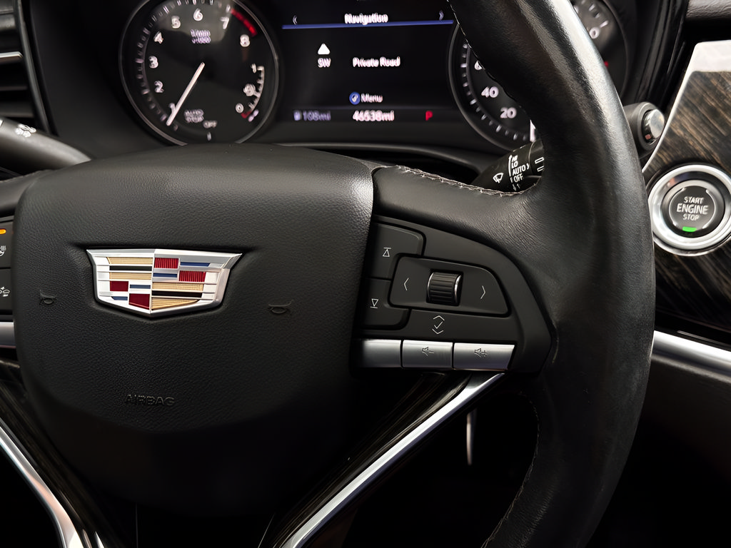 Used 2022 Cadillac XT6 Premium Luxury w/ Technology Package FWD image 11