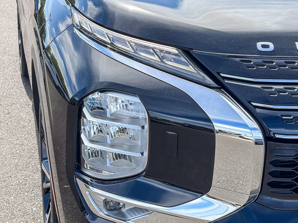 Used 2022 Mitsubishi Outlander SEL image 7