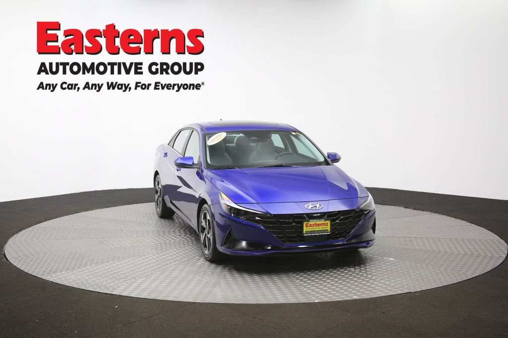 Used 2023 Hyundai Elantra Limited w/ Preferred Accessory Package FWD image 53