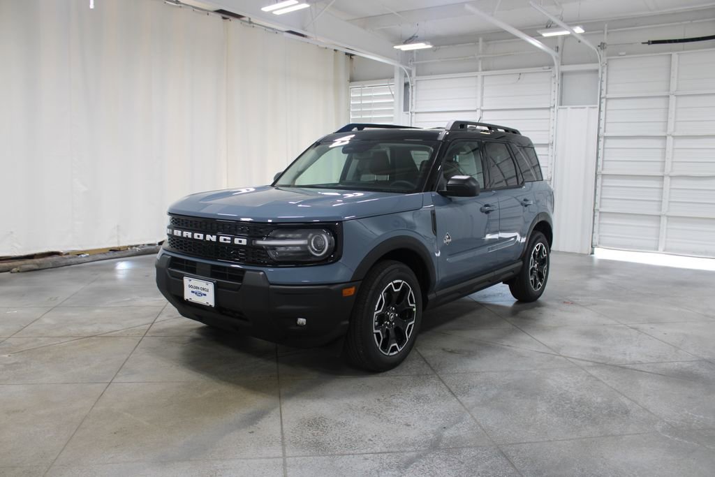 New 2025 Ford Bronco Sport Outer Banks image 3