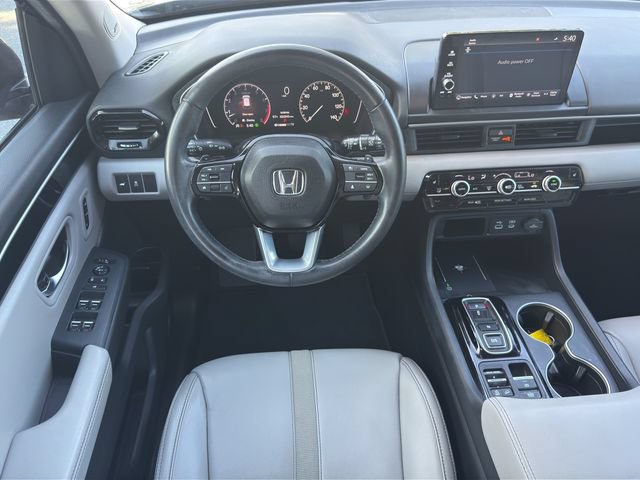 Used 2024 Honda Pilot Touring image 15
