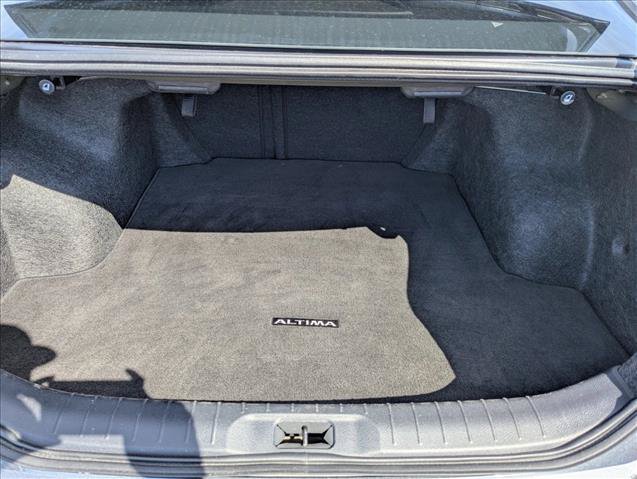 Used 2025 Nissan Altima 2.5 SV FWD image 30