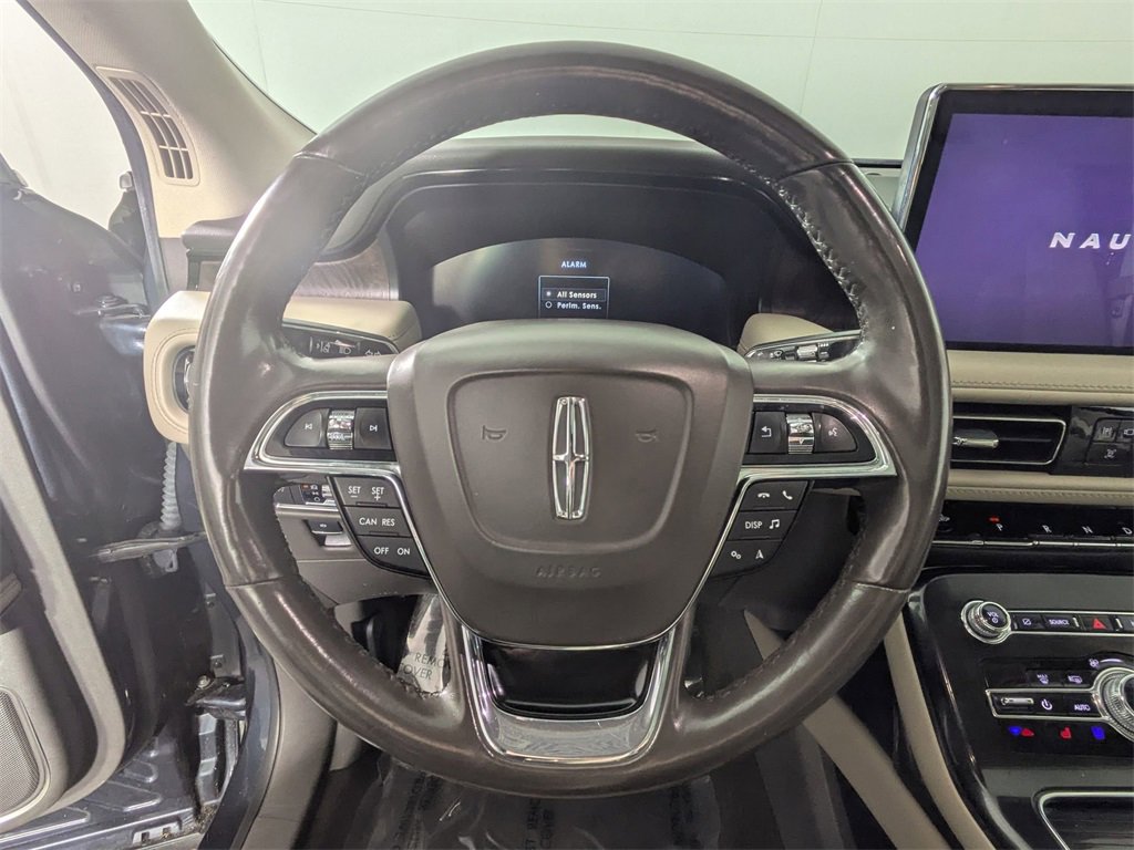 Used 2022 Lincoln Nautilus Reserve image 17