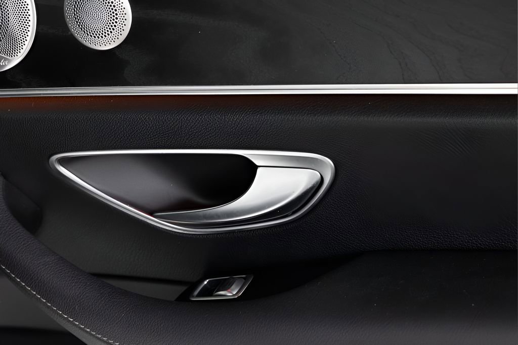 Used 2020 Mercedes-Benz E 350 Sedan image 65