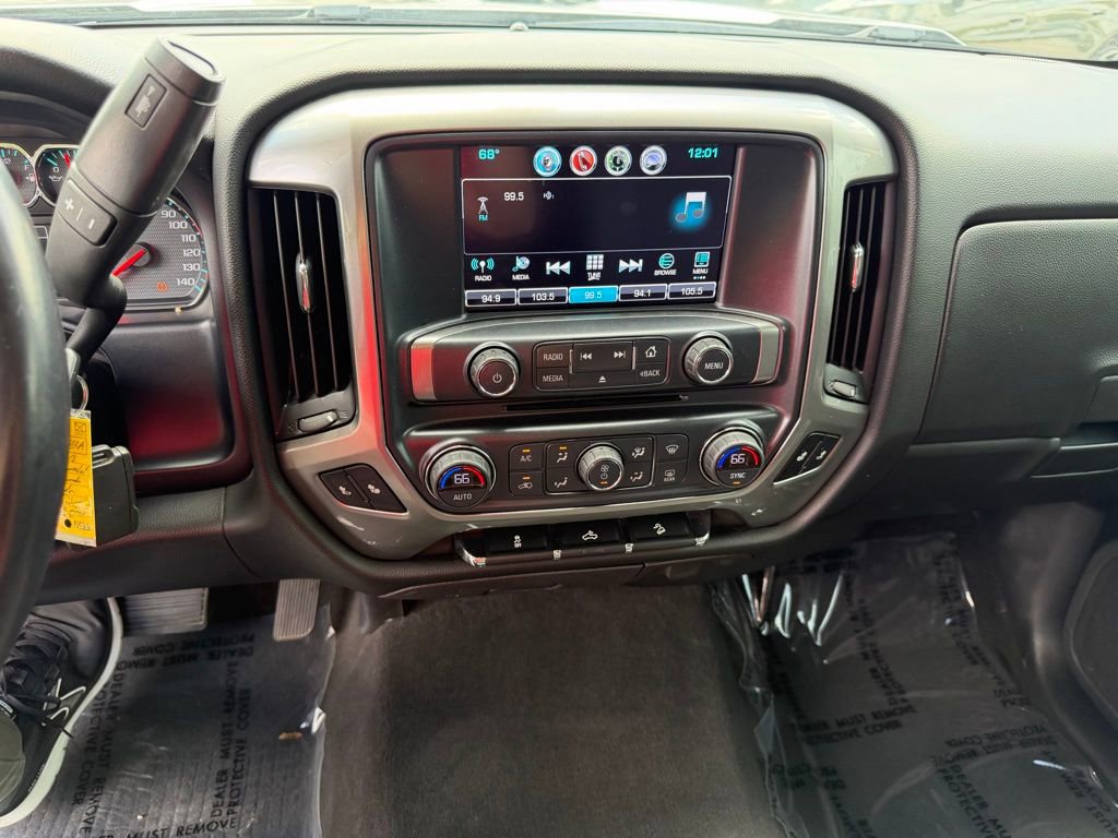 Used 2018 Chevrolet Silverado 1500 LT w/ All Star Edition AWD/4WD image 22