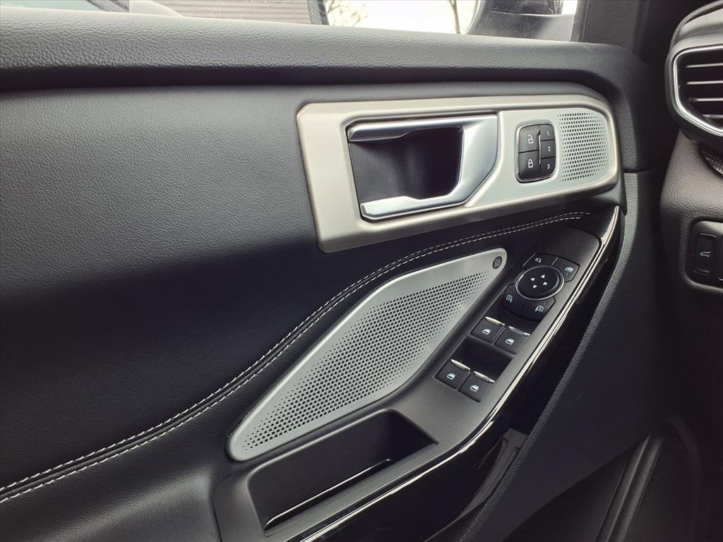 Used 2023 Ford Explorer ST w/ Equipment Group 401A image 23