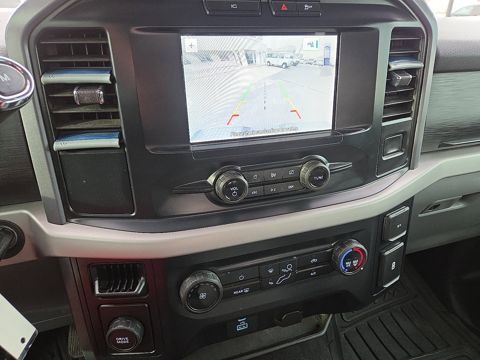 Used 2023 Ford F150 XLT RWD image 14