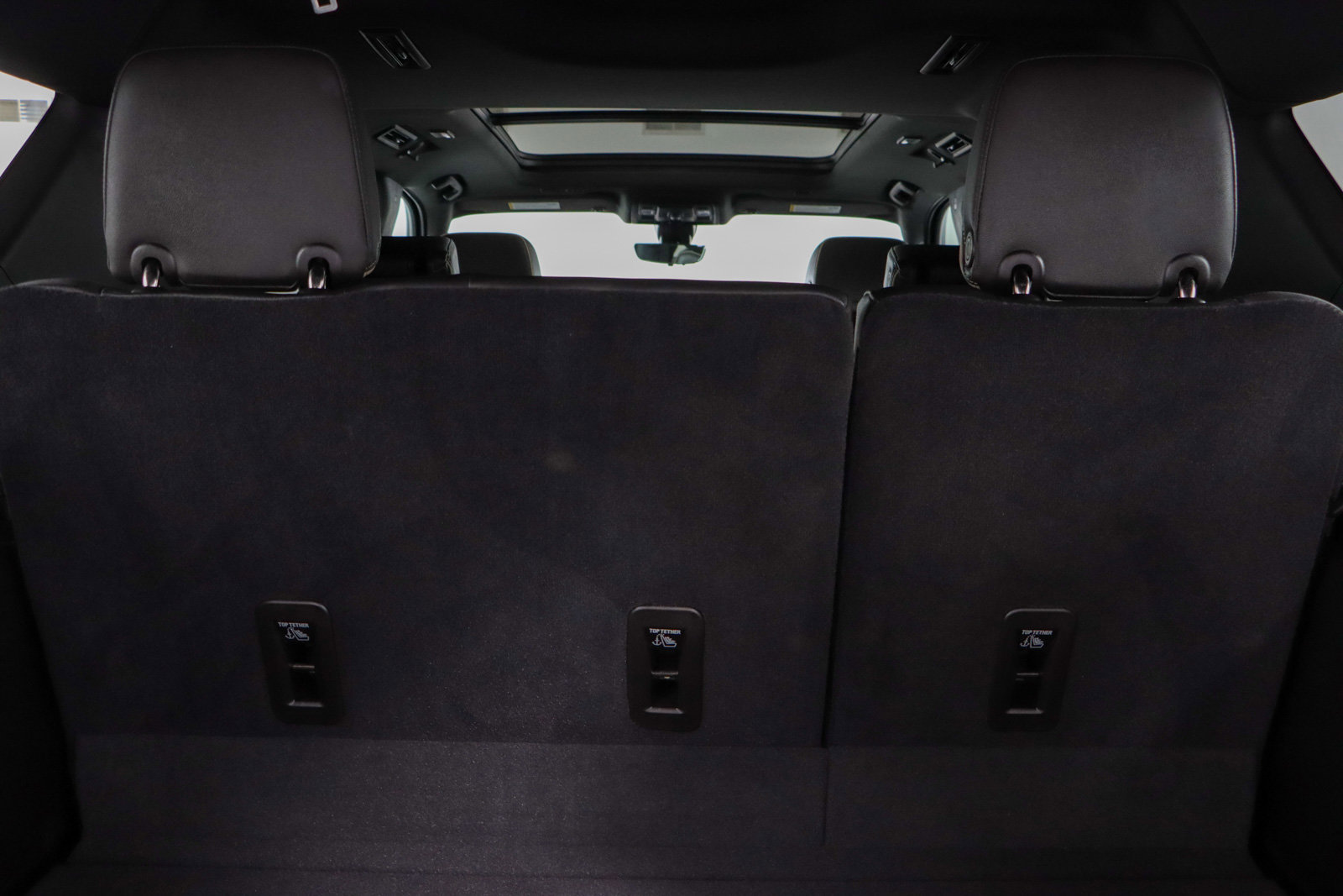 Used 2021 Chevrolet Suburban Premier w/ Premium Package image 35