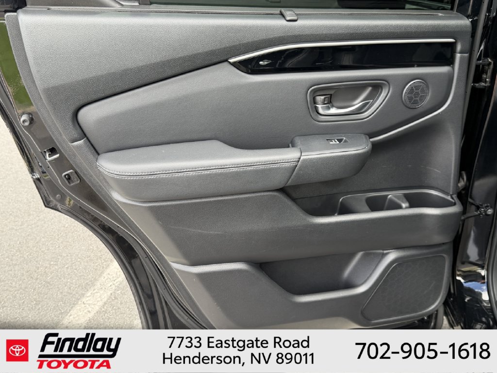 Used 2024 Honda Pilot Touring image 20