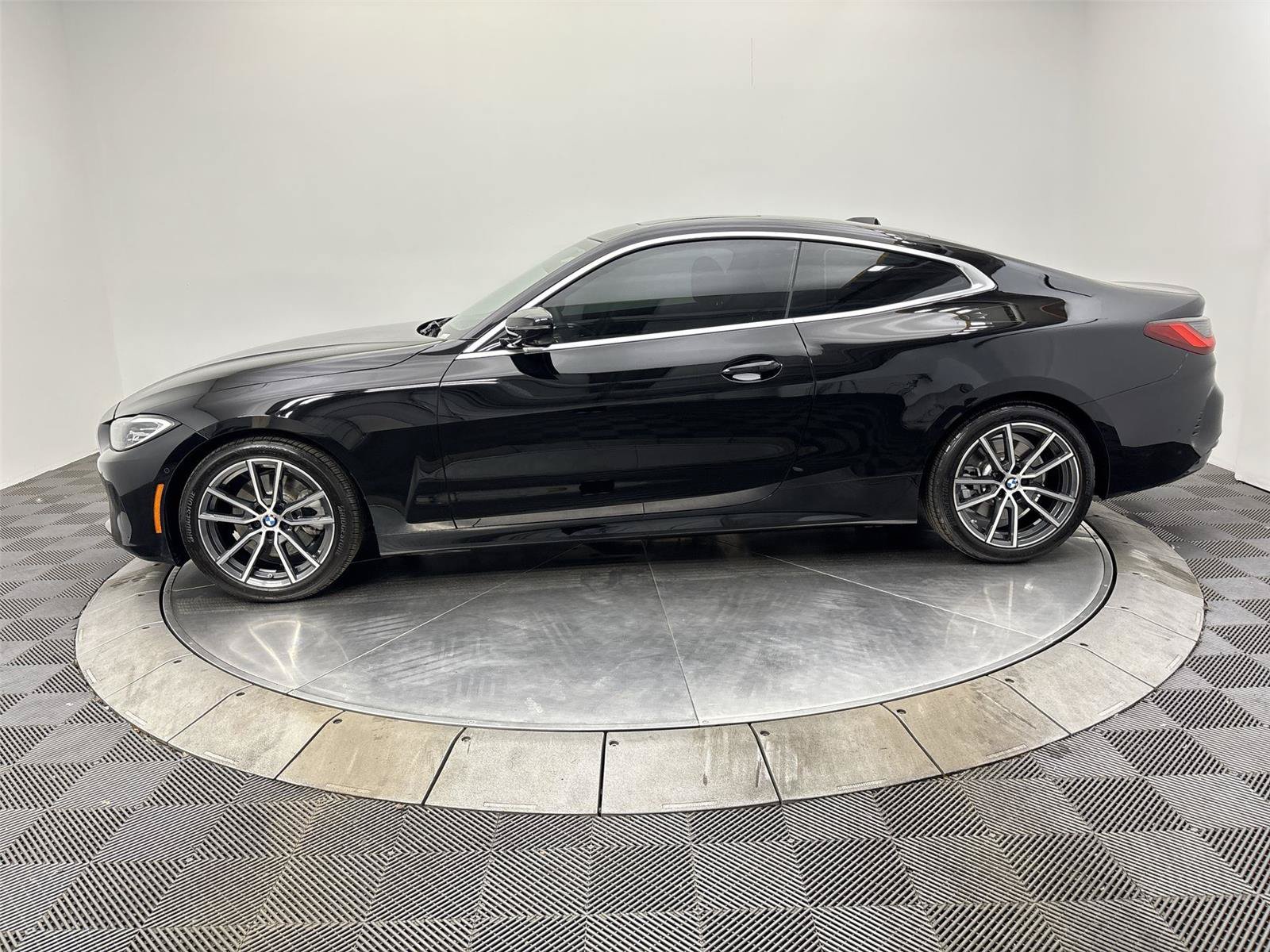 Used 2024 BMW 430i Coupe w/ Premium Package RWD image 16