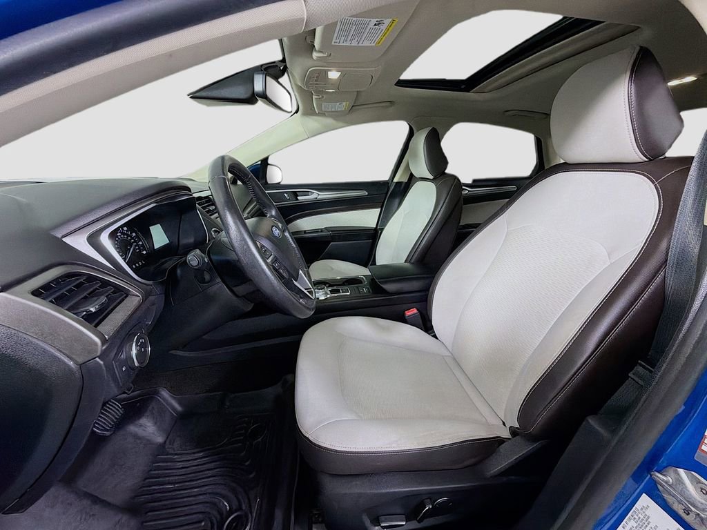 Used 2020 Ford Fusion SE w/ Equipment Group 151A image 13
