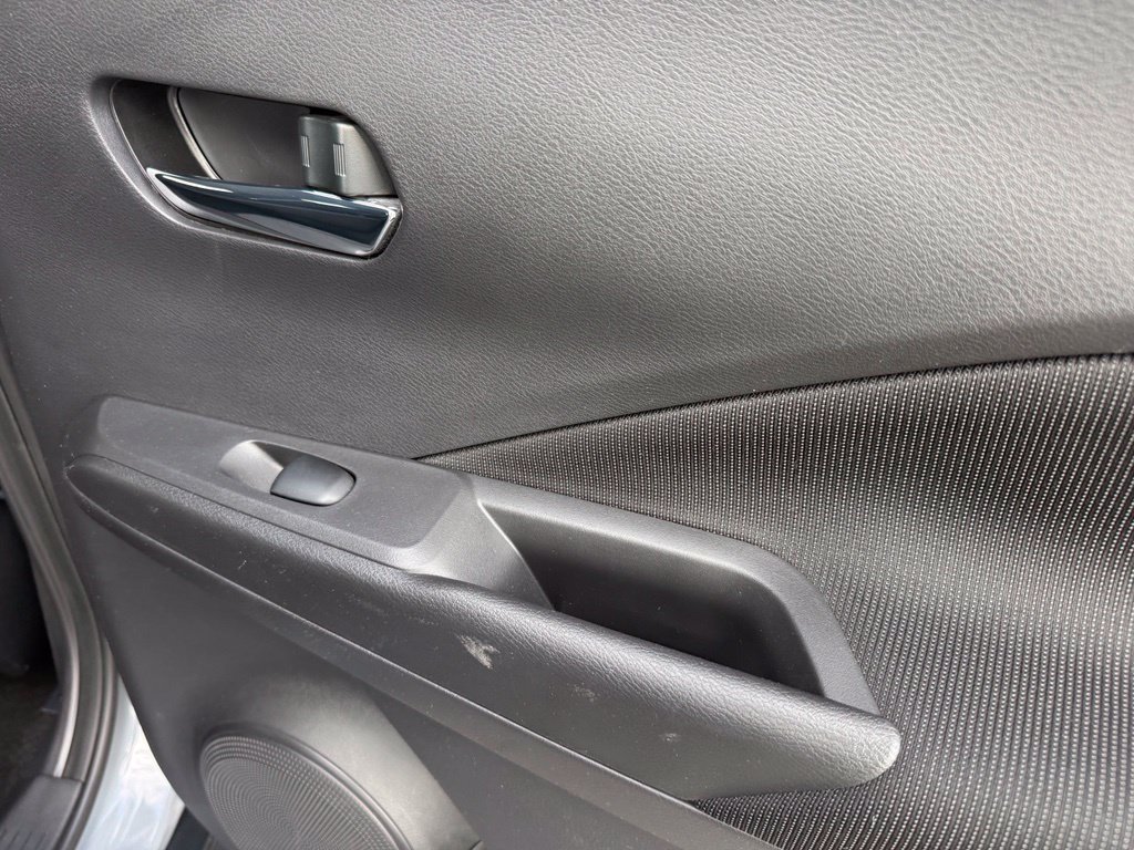 Used 2021 Nissan Kicks SV FWD image 36