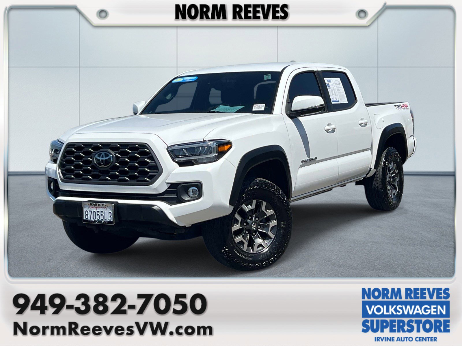 Used 2022 Toyota Tacoma TRD Off-Road w/ Technology Package AWD/4WD image 1