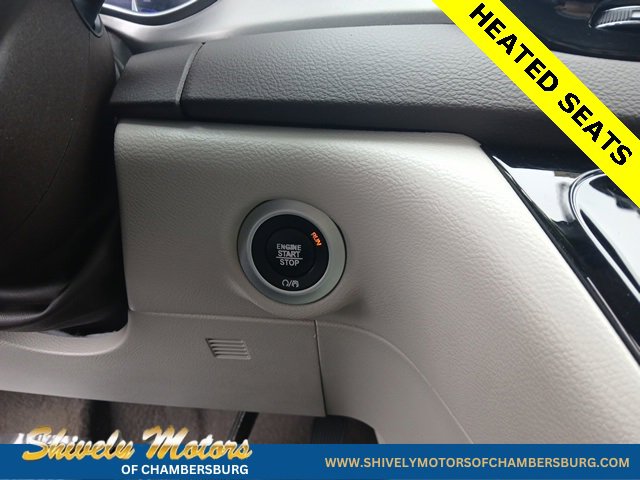 Used 2017 Chrysler Pacifica Touring-L Plus w/ Tire & Wheel Group image 28