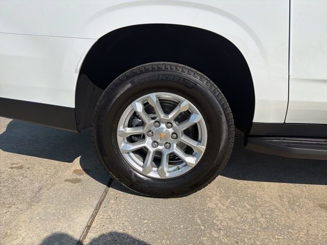 New 2026 Chevrolet Suburban LS image 31