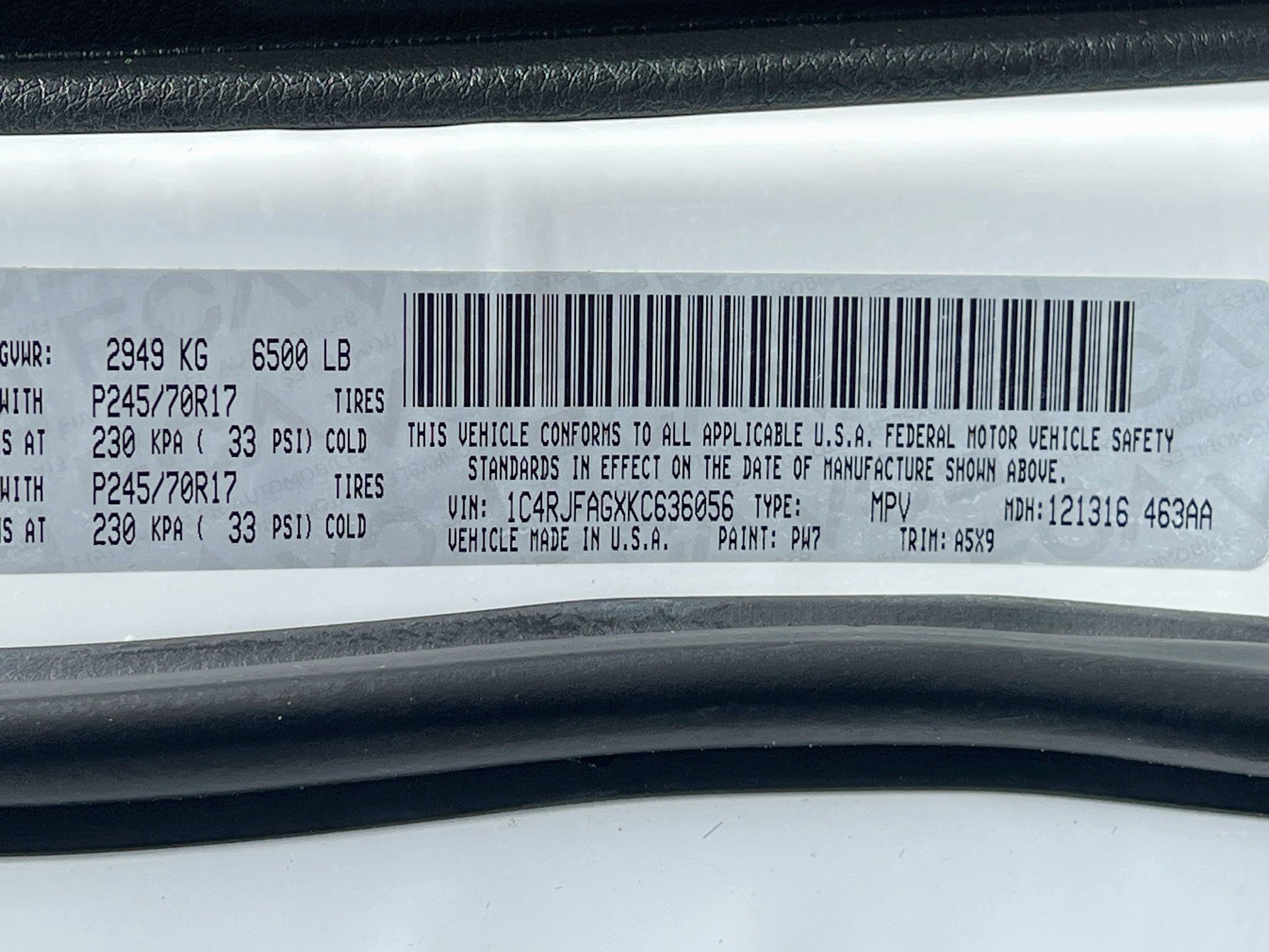 Used 2019 Jeep Grand Cherokee Laredo AWD/4WD image 26