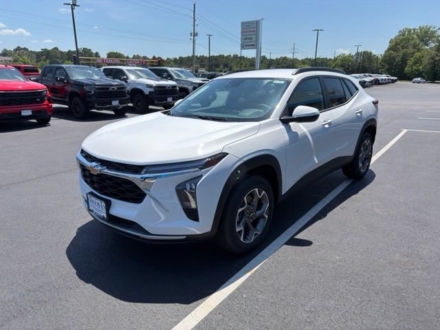 New 2026 Chevrolet Trax LT w/ LT Convenience Package FWD image 6