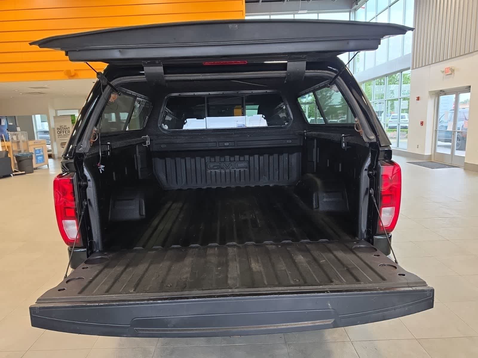 Used 2019 GMC Sierra 1500 SLE w/ SLE Value Package AWD/4WD image 34