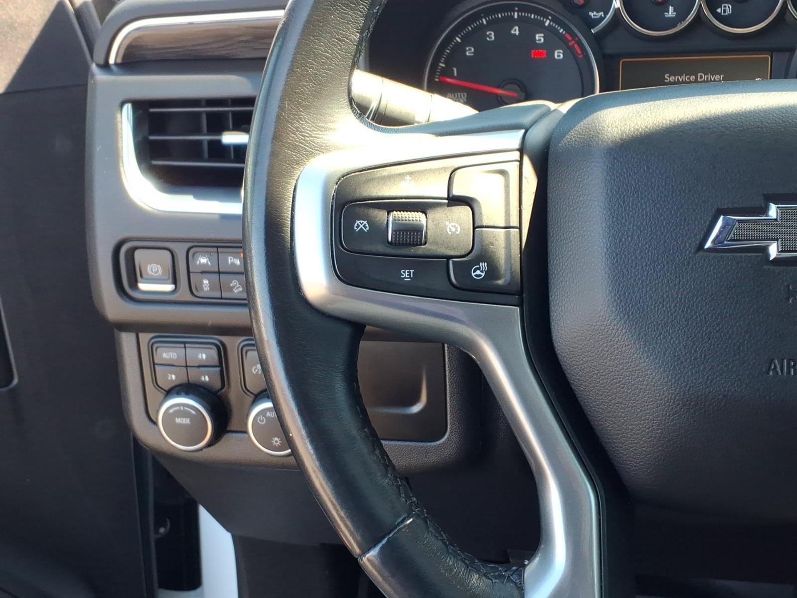 Used 2021 Chevrolet Tahoe Z71 w/ Luxury Package AWD/4WD image 15