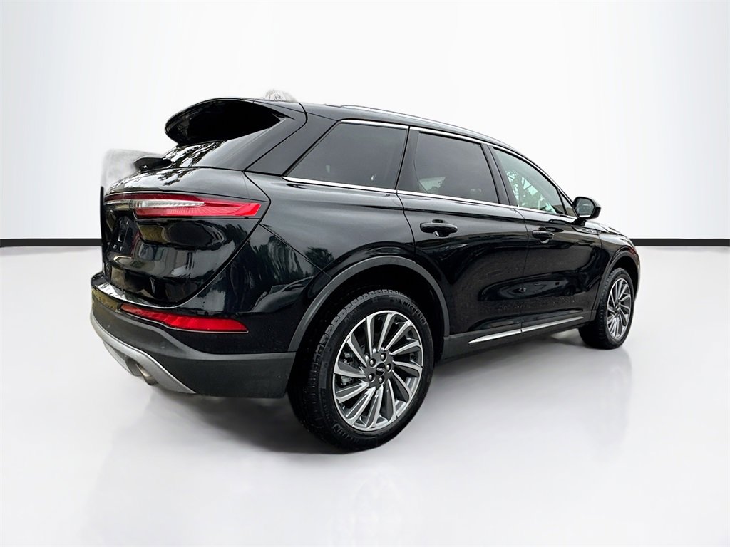 Used 2024 Lincoln Corsair Reserve image 6