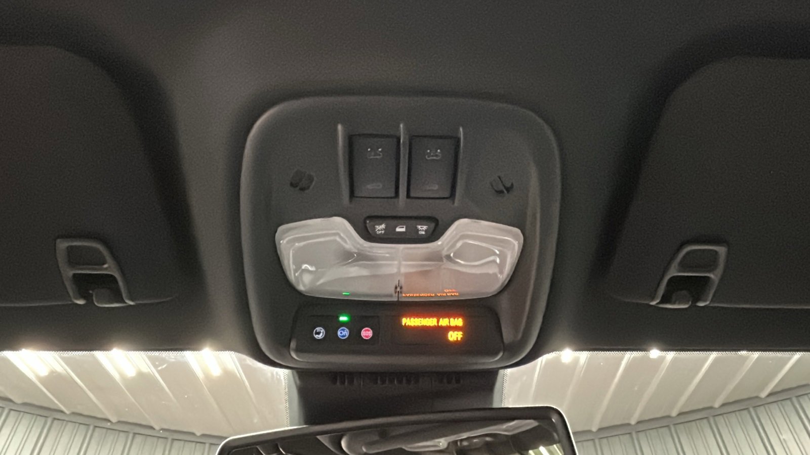 Used 2024 GMC Canyon AT4X image 34