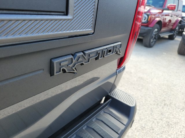 Used 2025 Ford F150 Raptor AWD/4WD image 5