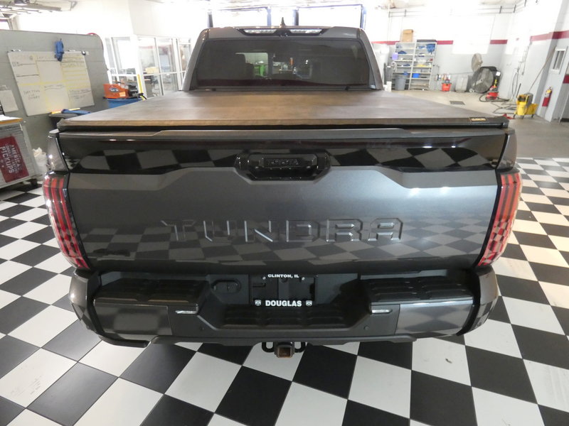 Used 2023 Toyota Tundra Platinum AWD/4WD image 5
