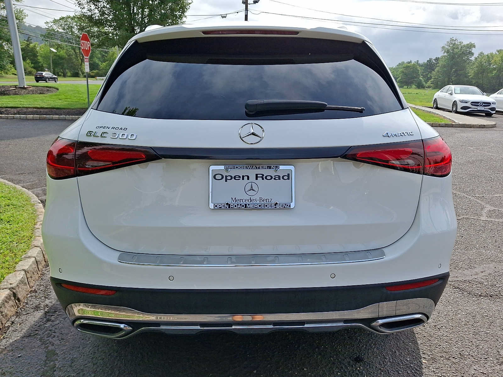 Used 2023 Mercedes-Benz GLC 300 4MATIC image 4