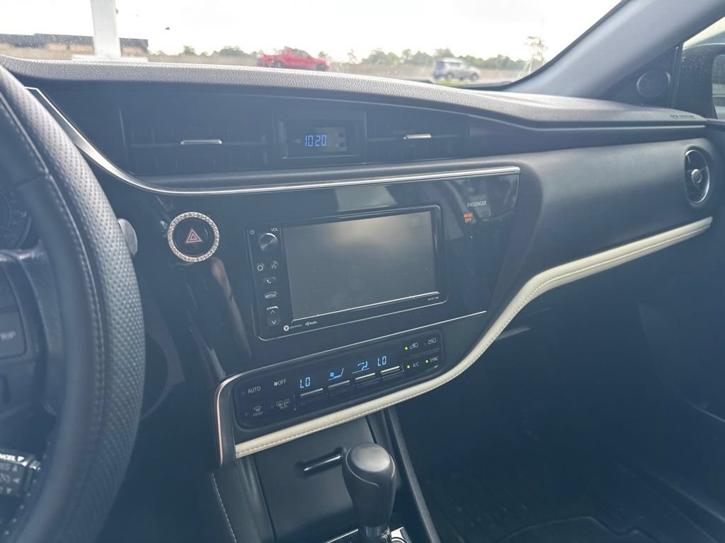 Used 2017 Toyota Corolla iM FWD image 11