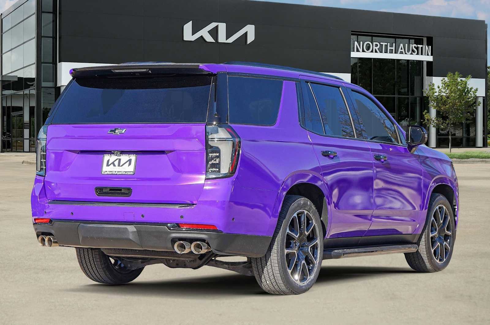 Used 2025 Chevrolet Tahoe RST w/ RST Capability Package image 6