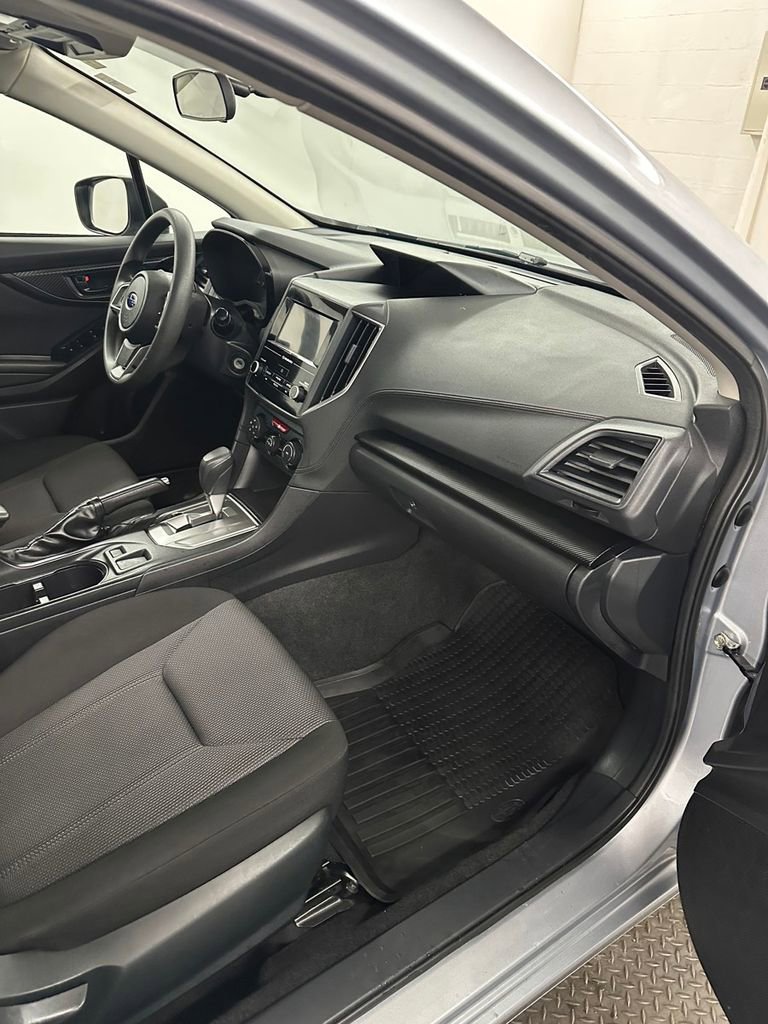 Used 2019 Subaru Impreza 2.0i image 32